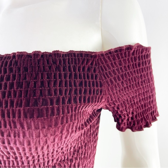 Light Before Dark Urban Outfitters Dark Red Shirred Crop Top Short Sleeve Size M - Picture 4 of 9